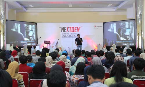 Telkomsel gelar roadshow NextDev 2016 di Kampus IPB