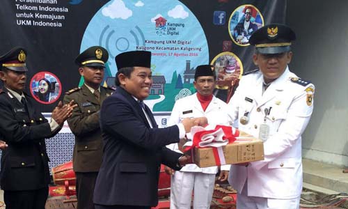 Telkom realisasikan 300 kampung ukm digital sebagai kado kemerdekaan RI ke-71