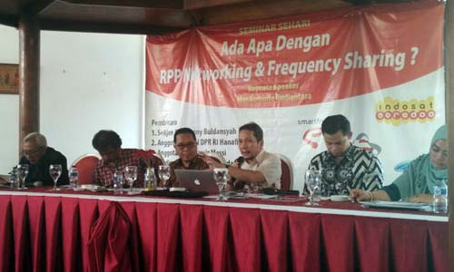 Revisi aturan penyelenggaraan telekomunikasi dan frekuensi cacat prosedur?