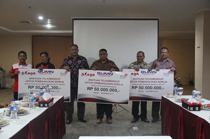TelkomGroup tebar kasih Natal