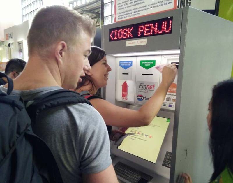 Finnet dukung KAI optimalkan vending machine untuk arus mudik