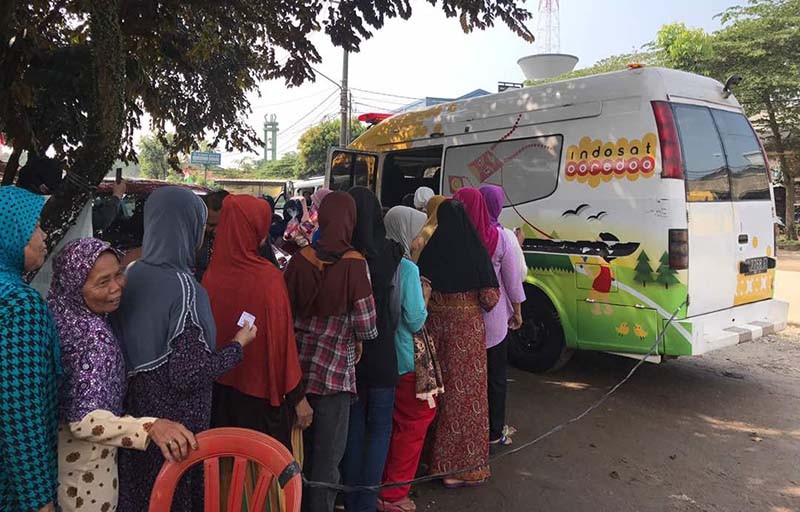 Mobil Klinik Indosat Ooredoo hadir di tengah bencana
