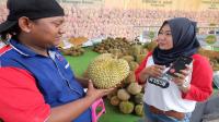 Beli durian sekarang bisa dengan T-CASH