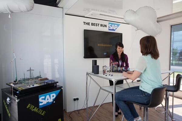 Trik SAP kenalkan teknologi baru