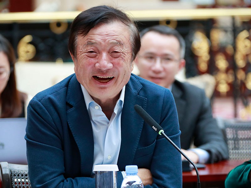 Ren Zhengfei:Kami tegaskan, Huawei berpihak ke pelanggan										