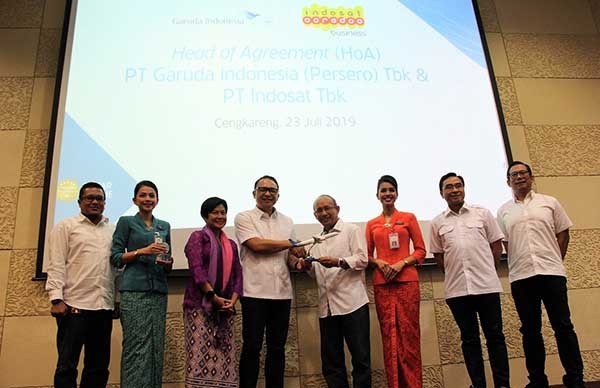 Garuda gaet Indosat untuk digitalisasi layanan
