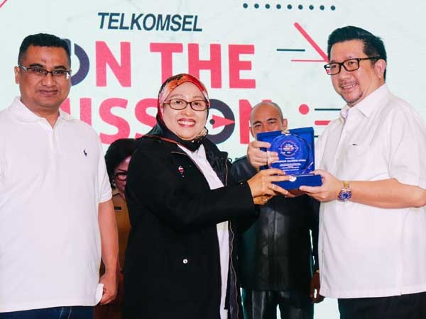 Cara Telkomsel akselerasi ekosistem digital di Indonesia Timur