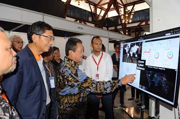 Era broadband menjadi tantangan bagi pertahanan Indonesia