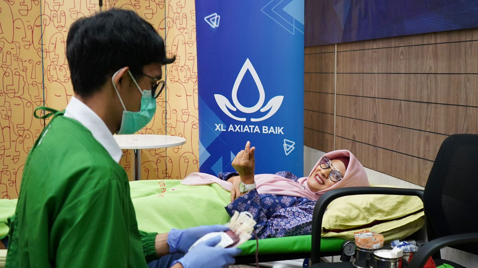 Karyawan XL Axiata ikut donor darah, dukung kepedulian sosial