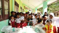 WeCare.id dan Before-After Class bagikan paket bantuan untuk sekolah negeri di Sukabumi