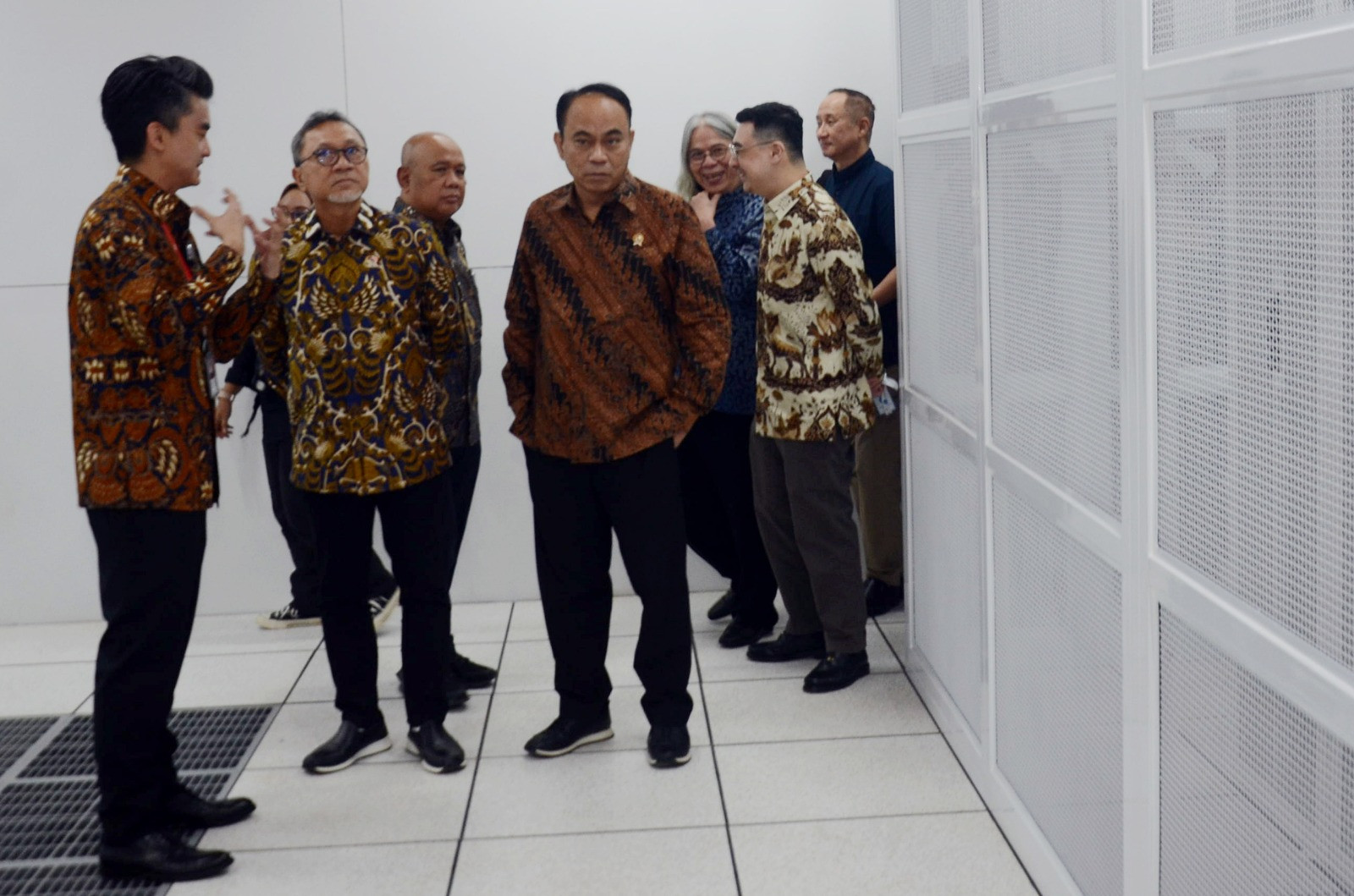 MenKominfo dan MenDag kunjungi pusat data E1 DCI Indonesia