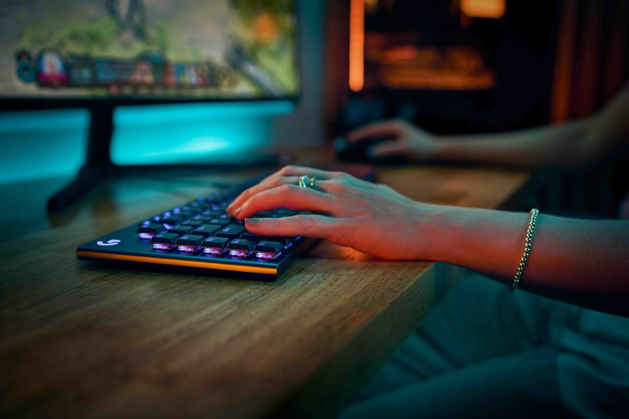 LOGITECH G luncurkan seri keyboard G915 X