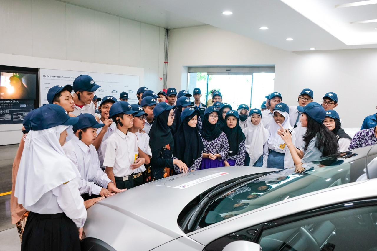 Hyundai Motor Manufacturing Indonesia ajak penyandang disabilitas kunjungi pabrik