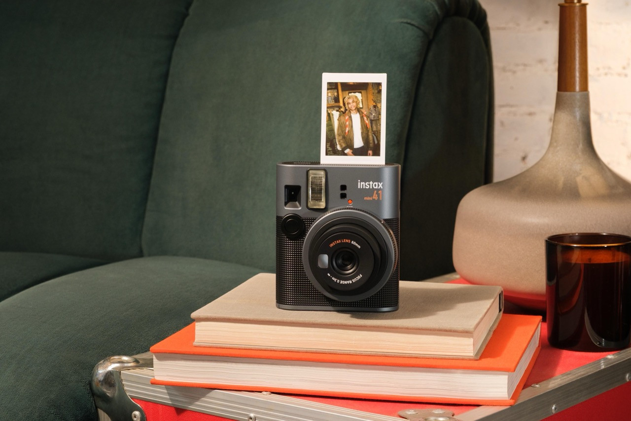 FUJIFILM luncurkan instax mini 41