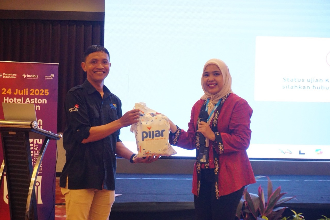 Telkom dukung digitalisasi 5 sekolah di Ciayumajakuning