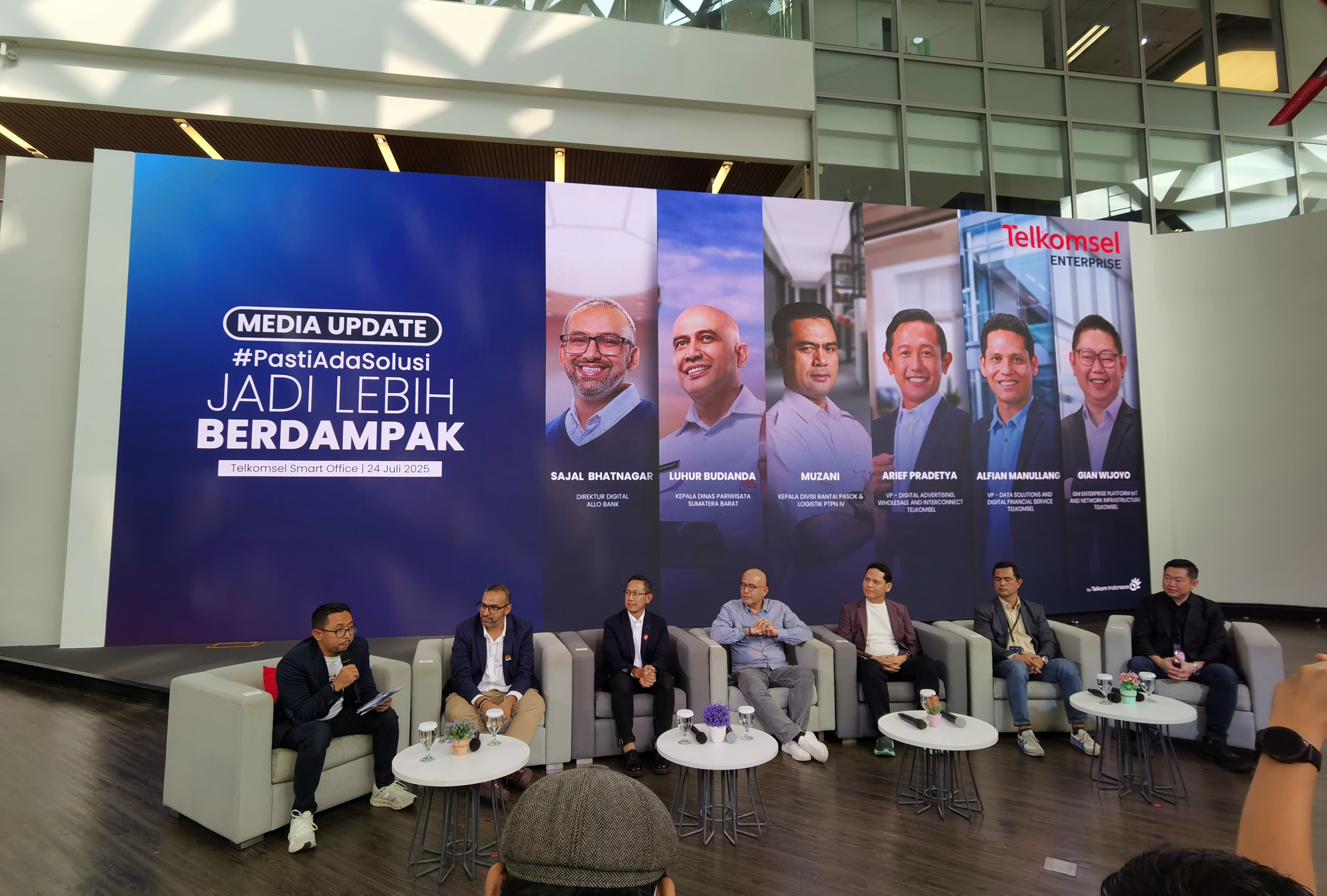 Telkomsel luncurkan kampanye #PastiAdaSolusi &quotJadi Lebih Berdampak"