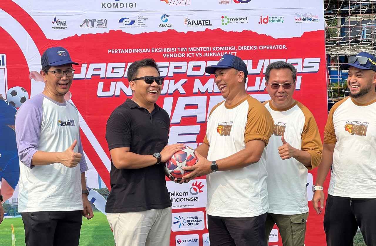 Menkomdigi Cup ke XVI 