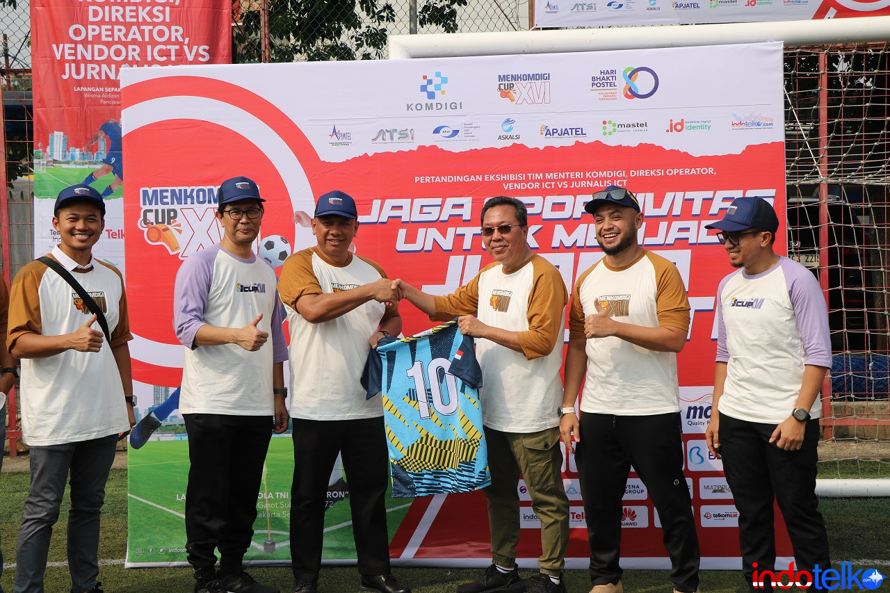 Menkomdigi Cup ke XVI