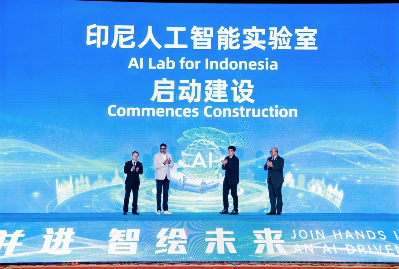 Indosat, ITA, dan Tsinghua University dirikan AI Application Cooperation Center
