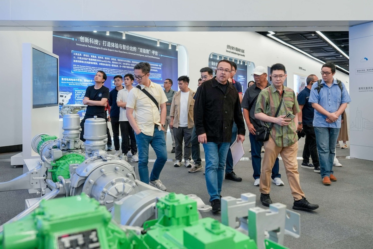 DBS gelar DBS Treasures Private Client