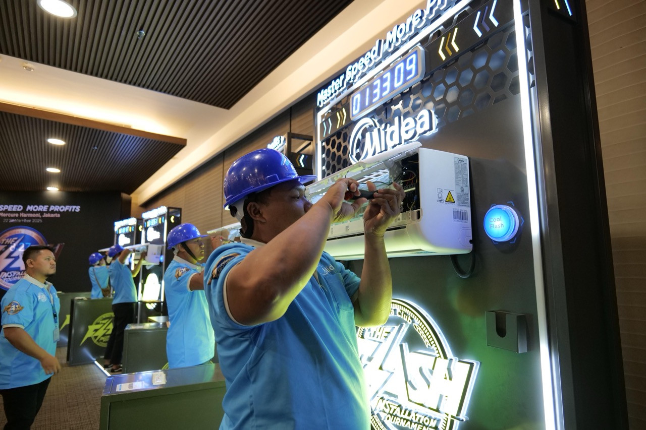 5 teknisi Midea Club ikut Midea Club ASEAN Flash Installation Tournament di Cina