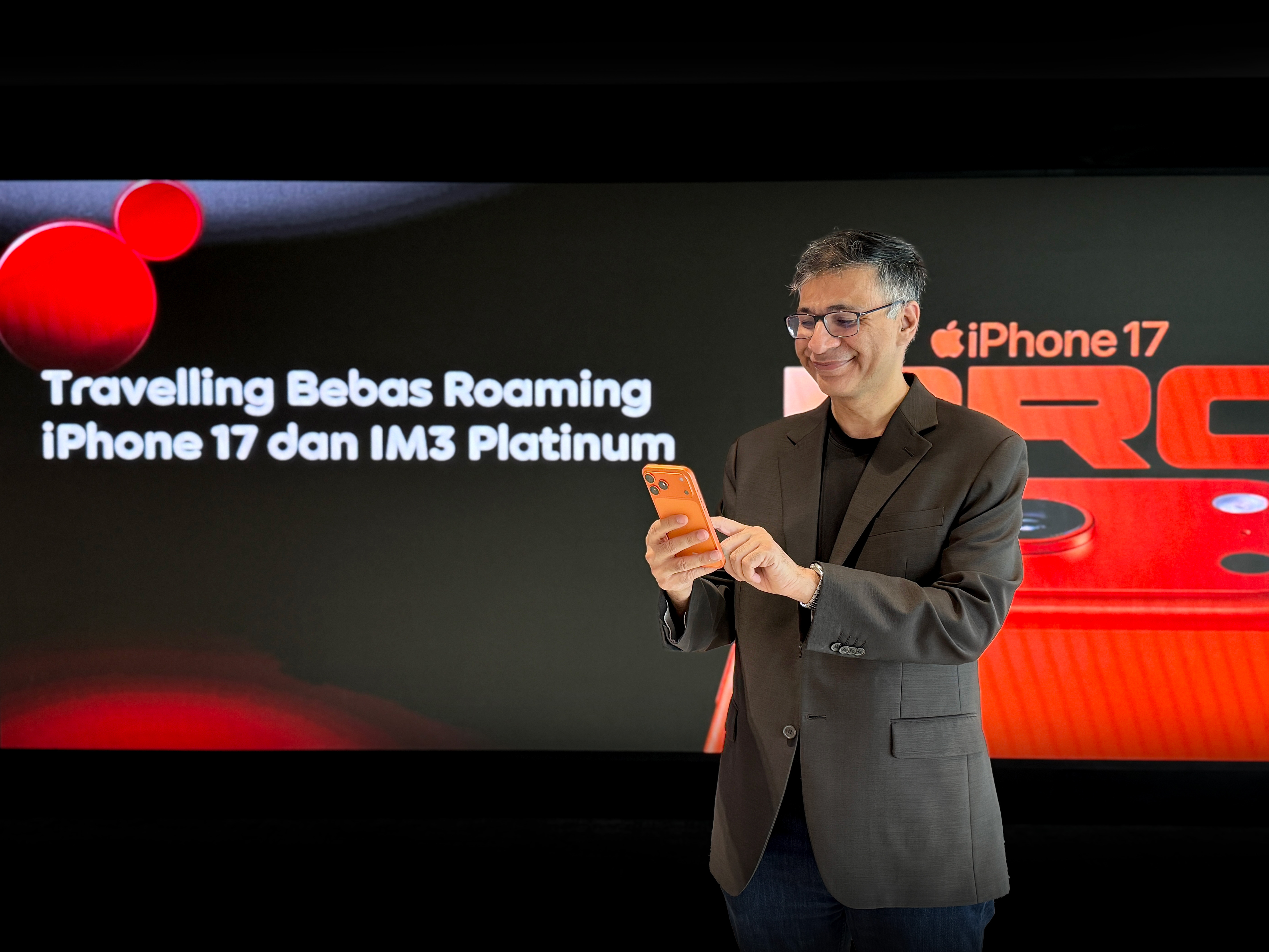 IM3 Platinum dan Apple tawarkan bundling Next level eSIM dan iPhone 17