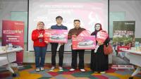 Telkomsel serahkan Grand Prize Mobil Listrik BYD Dolphin kepada pemenang SIMPATI HOKI