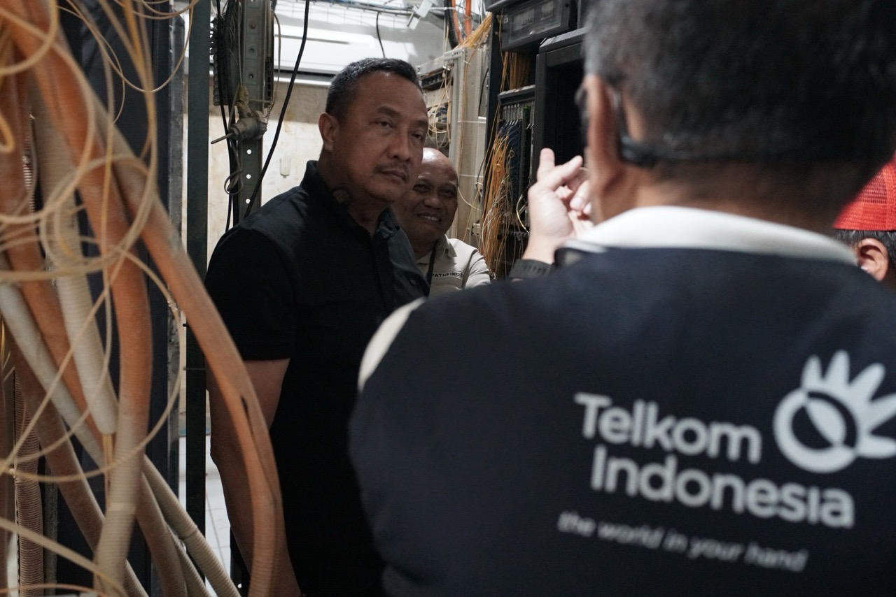 TelkomGroup aktifkan 13 titik internet satelit untuk korban bencana Sumatra