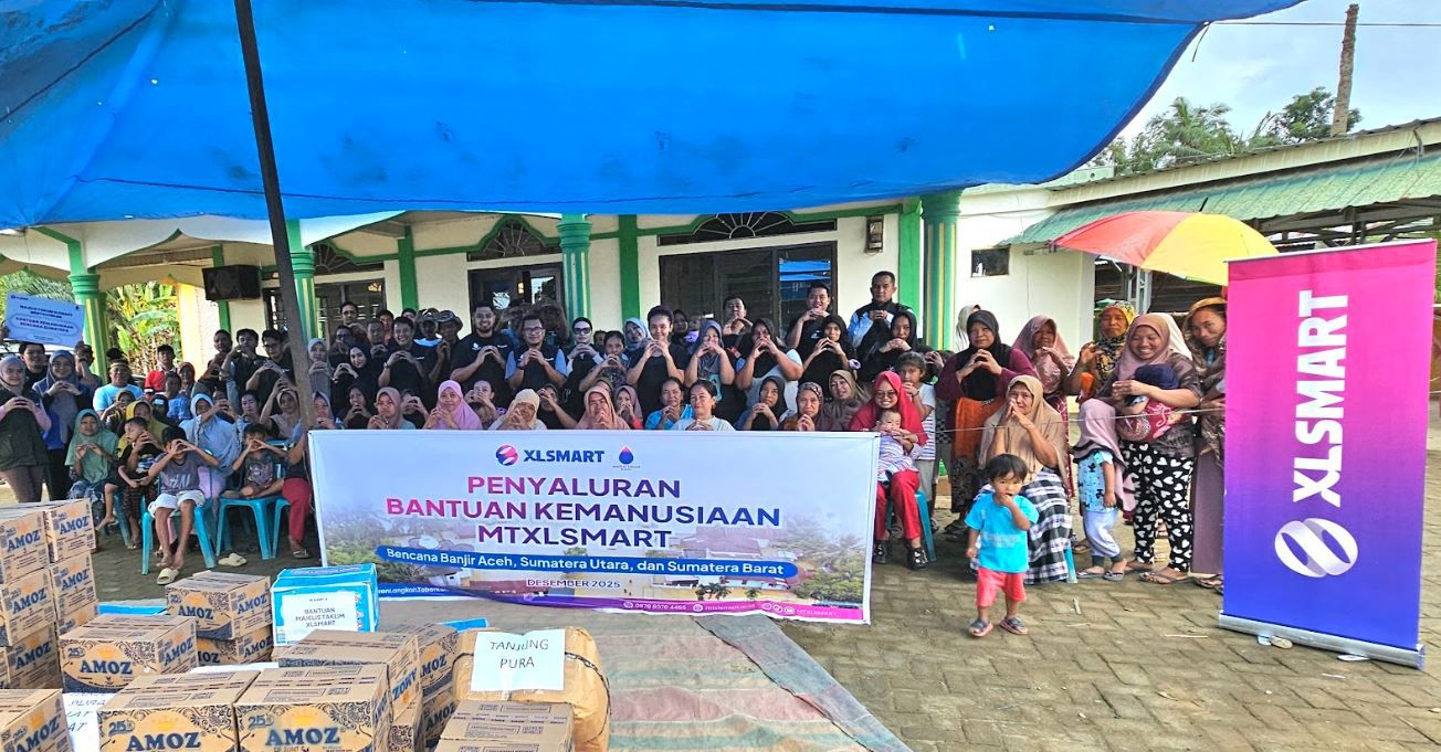 Karyawan XLSMART salurkan donasi ke kawasan bencana Sumatera