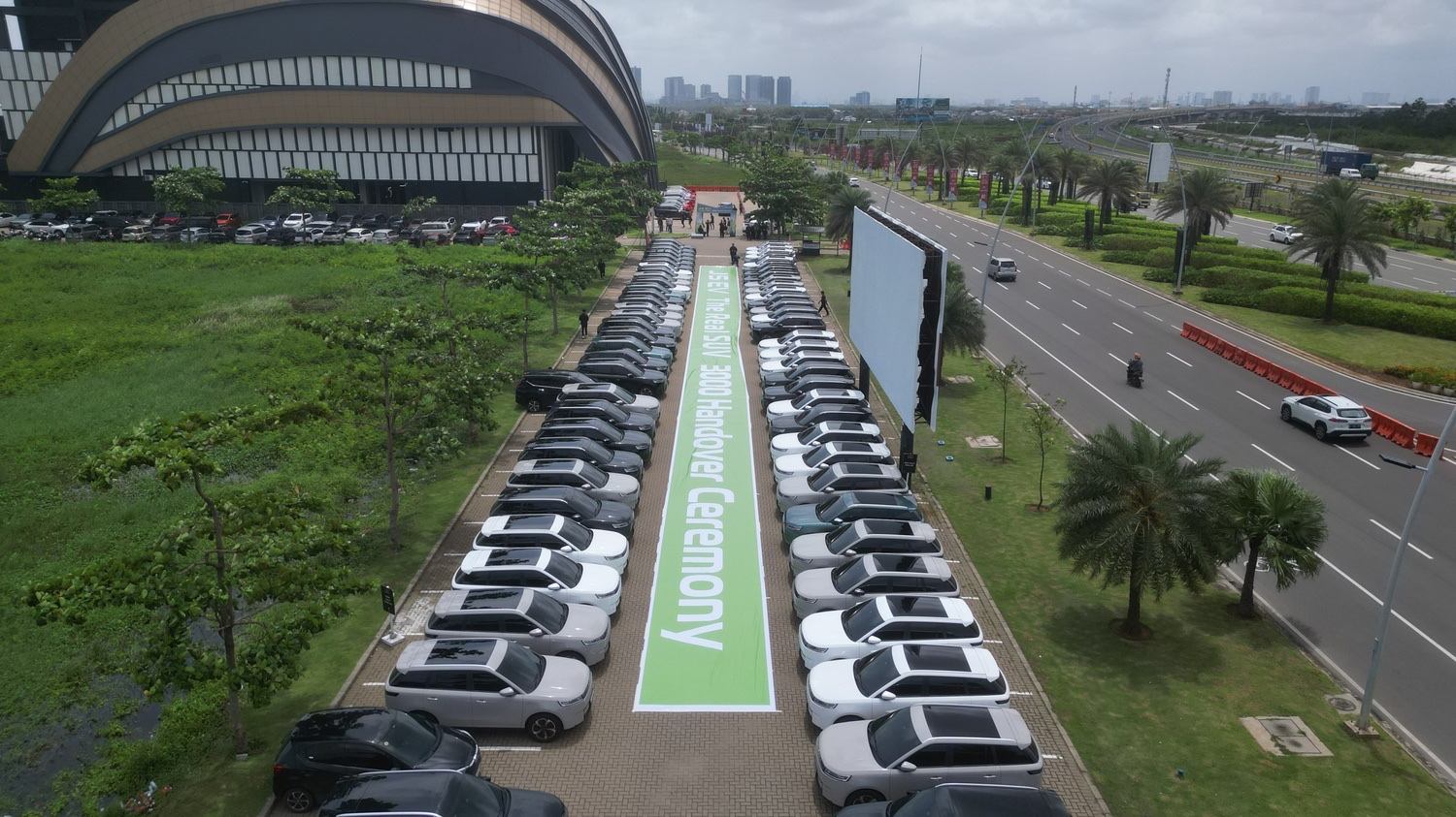 JAECOO distribusikan 3.000 unit J5 EV, hadirkan Program Price Lock