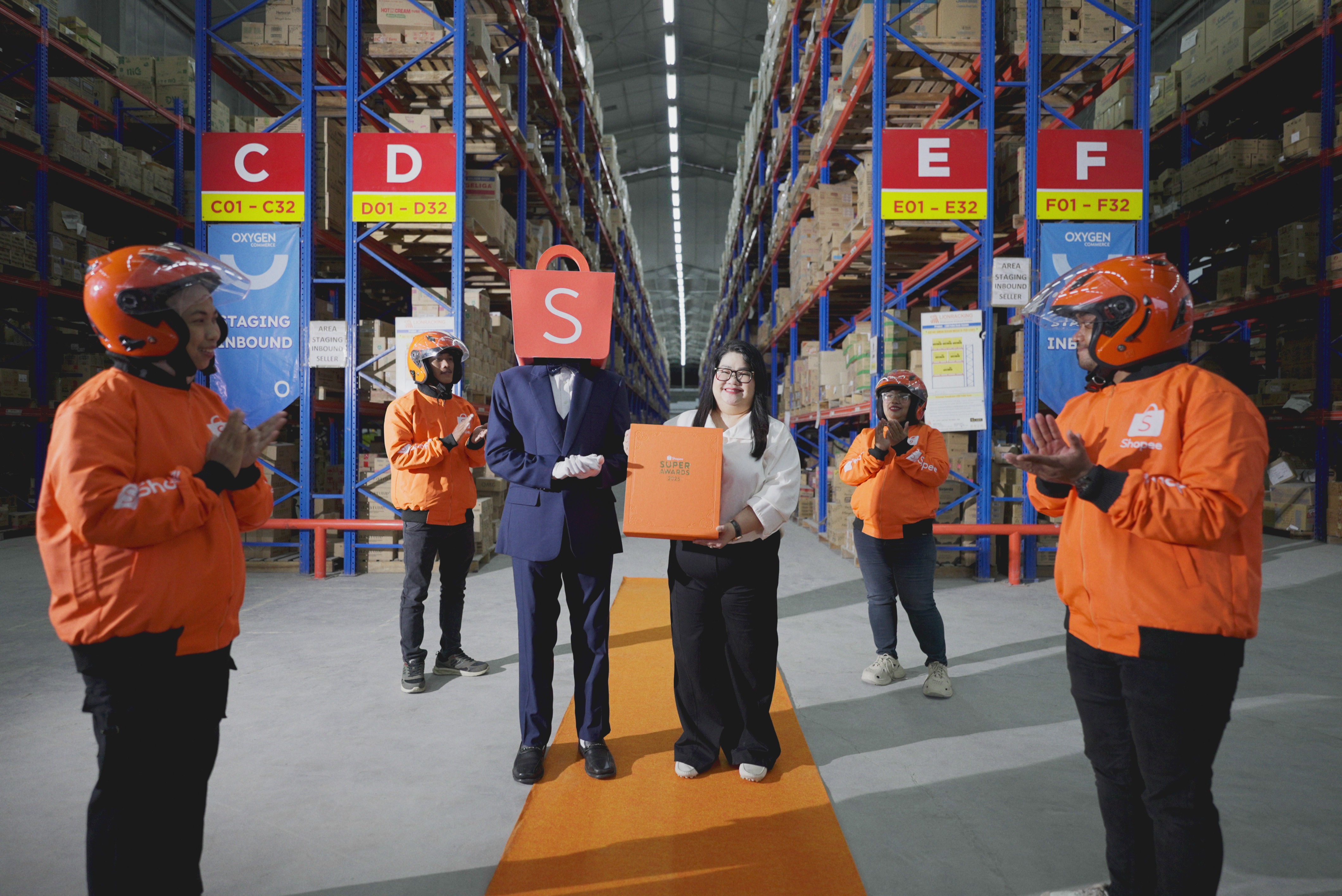 Shopee Super Awards 2025 hadirkan panggung apresiasi ke rumah pemenang