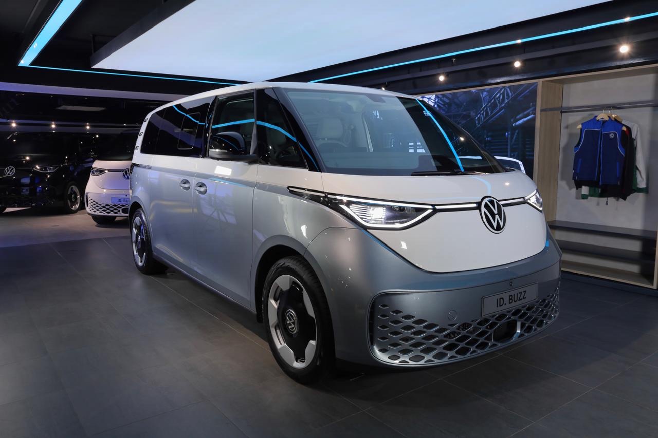Volkswagen rilis ID. Buzz BOZZ White Signature Edition