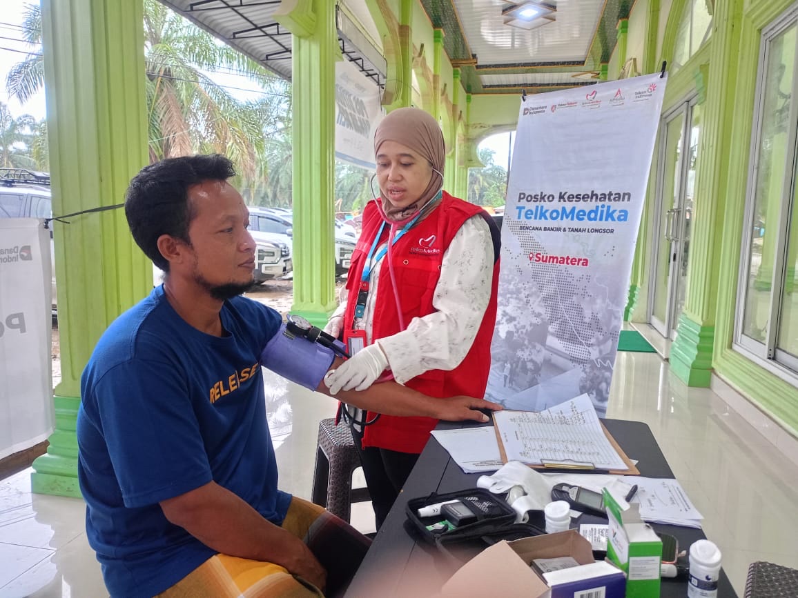AdMedika &amp TelkoMedika dukung pemulihan korban bencana Sumatra