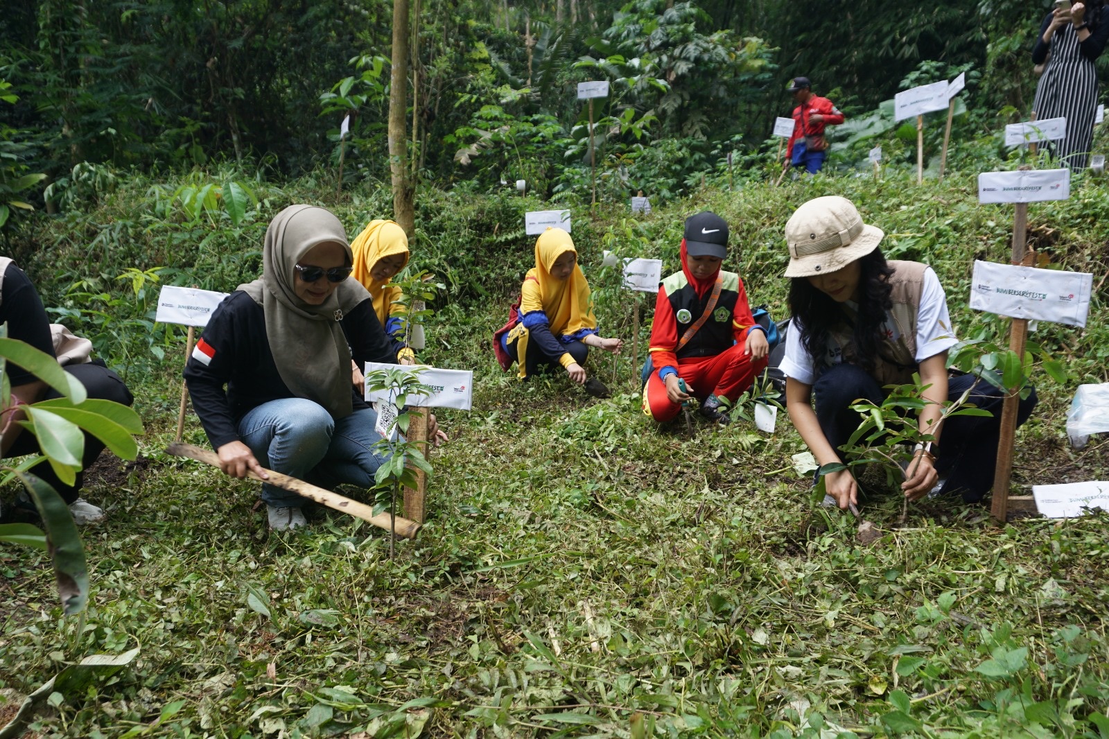 Bumi Berseru Fest Telkom seleksi 43 program lingkungan terbaik