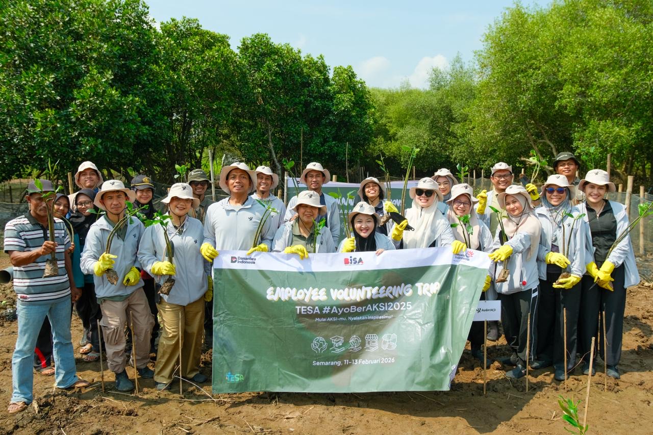 Telkom ajak karyawan tanam mangrove di Semarang