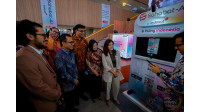 Komdigi &amp Indosat luncurkan Sahabat-AI