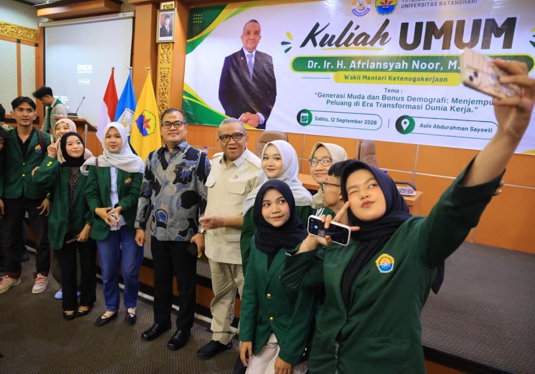 Wamenaker ajak anak muda manfaatkan AI