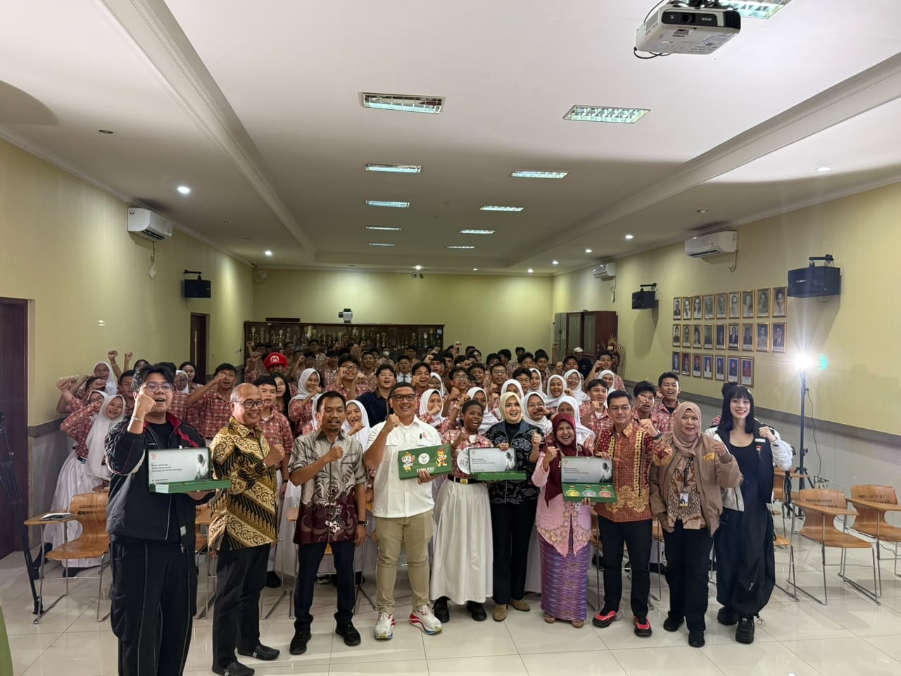 UniPin ajak talenta muda seimbangkan esports dan pendidikan