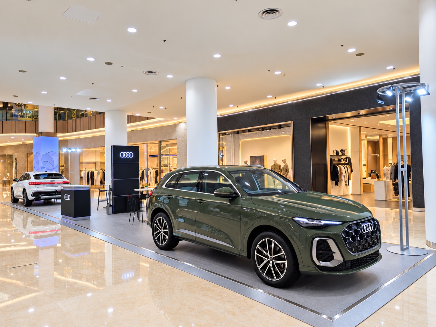 Audi Prive pamerkan dua model Q5 terbaru di Sency
