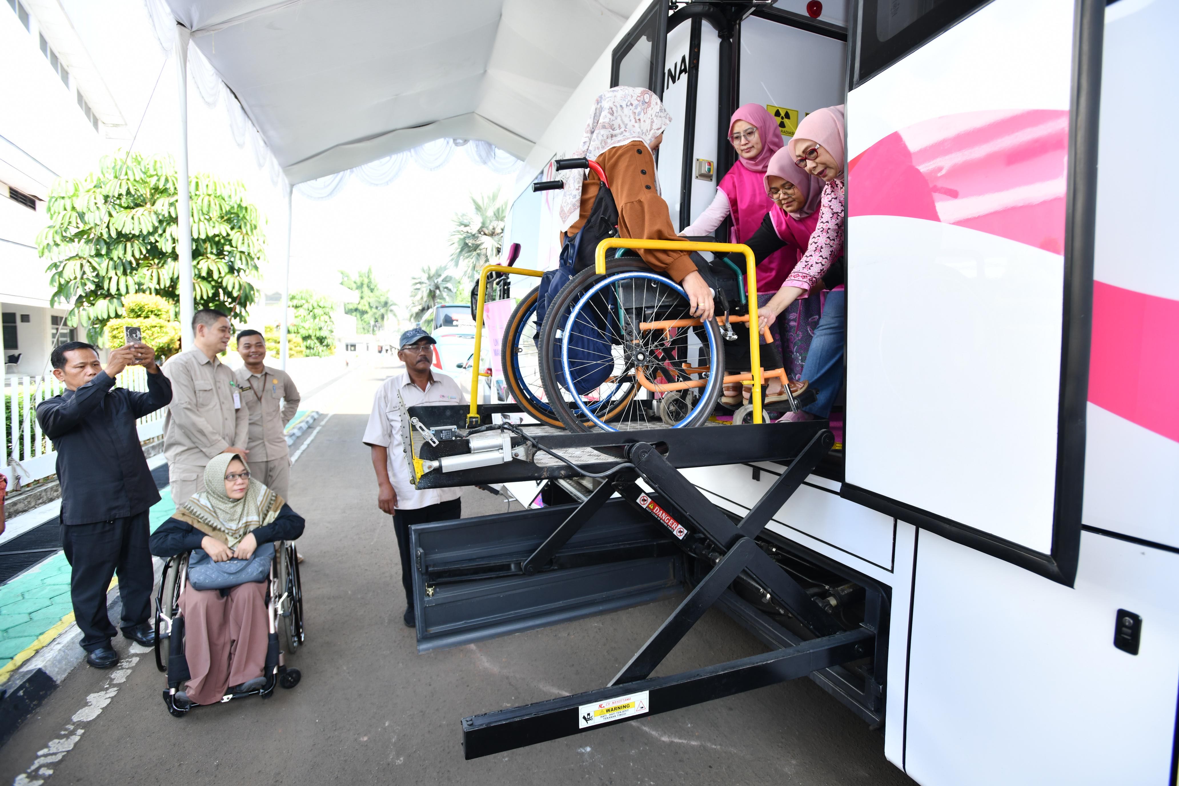 Pertamina layani 1.166 perempuan dengan mobil mamografi gratis