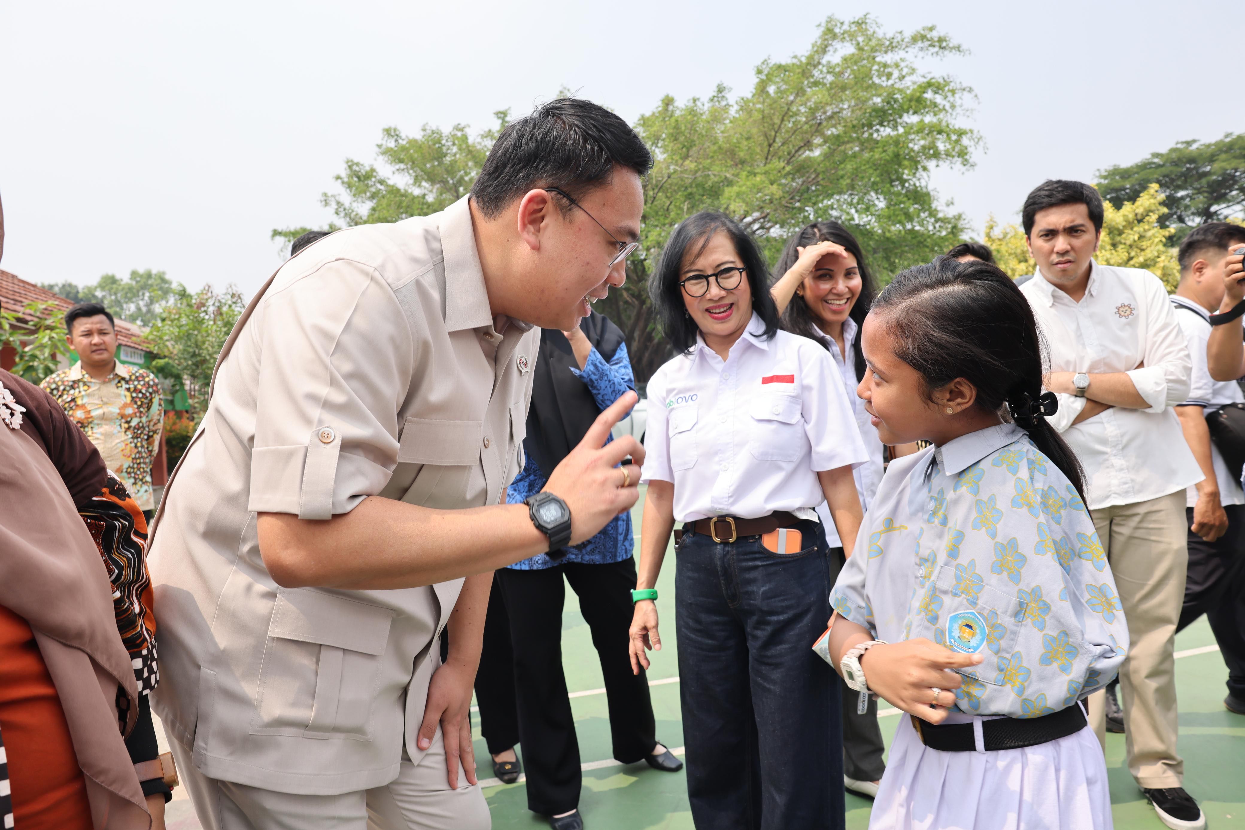Wamenkomdigi tinjau Program MBG Grab-OVO berbasis AI
