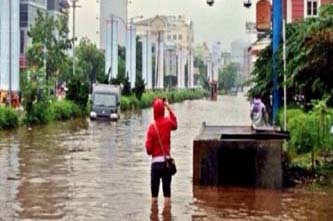 Banjir, Jadwal Tender 3G Molor